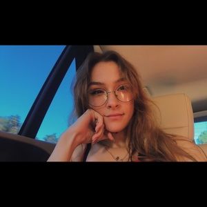 Meet your Posher, Isabell